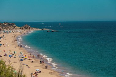 Albufeira plajı hava manzarası (Praia do Peneco), Güney Portekiz