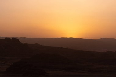 Sina dağlarında güzel gün batımı, Mısır