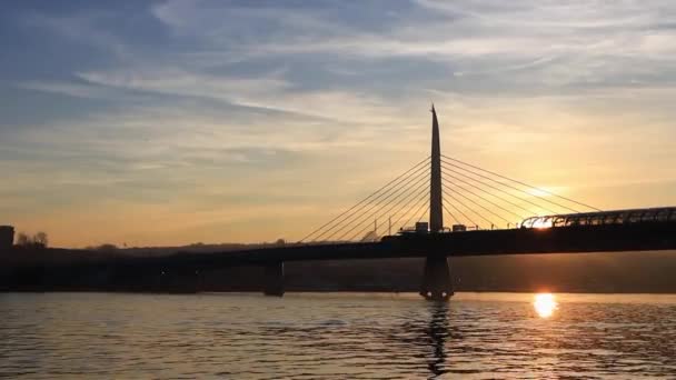 土耳其伊斯坦布尔日落时的伊斯坦布尔博斯普鲁斯桥景观 — 图库视频影像