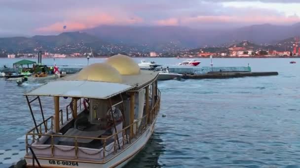 Turistahajók Batumi Kikötőjében Grúzia — Stock videók