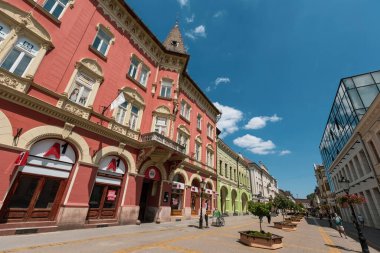 Sırbistan 'ın Subotica kentinin merkezinde yaya caddesi