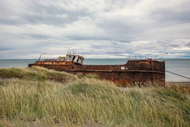 Amadeo Magellan sahil boğaz, paslı savaş gemisi enkazı, Tierra Del Fuego, Şili üzerinde denilen batık