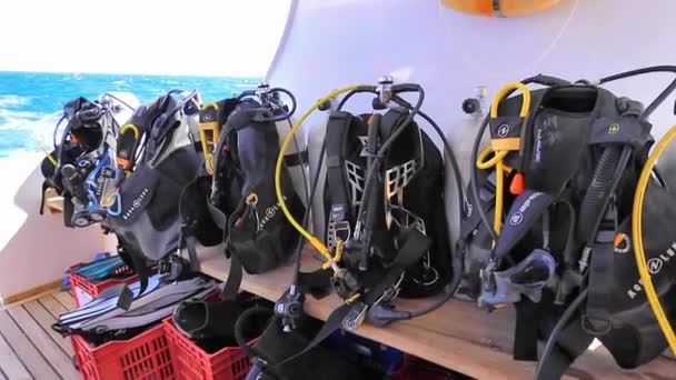 Attrezzatura Subacquea Assebled Pronto Immersione Sulla Barca Egitto — Video Stock