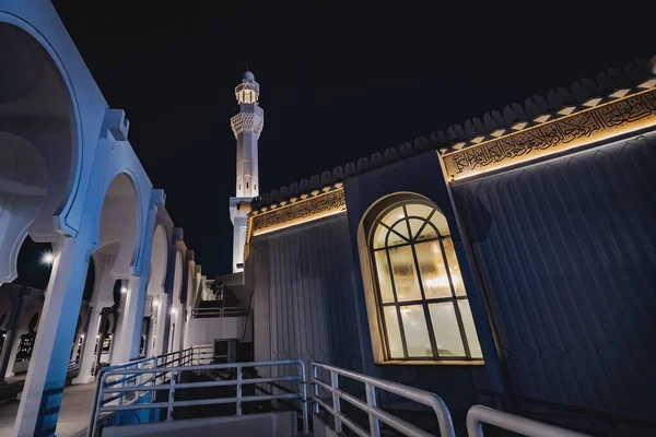 Jeddah Suudi Arabistan 'daki El Rahmah Camii' nin dış detayları.