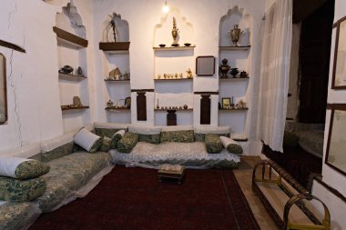 Tarihi şehir Jeddah Al Balad Suudi Arabistan 'daki Matbouli Ev Müzesi' nin geleneksel iç mekanı