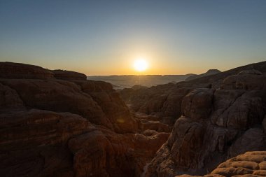 Sina dağlarında güzel bir gün doğumu, Mısır