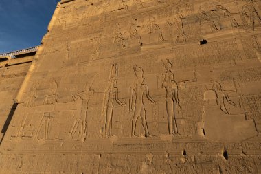 Aswan 'ın yukarısındaki the Philadelphia Temple' da taş duvar oyması.