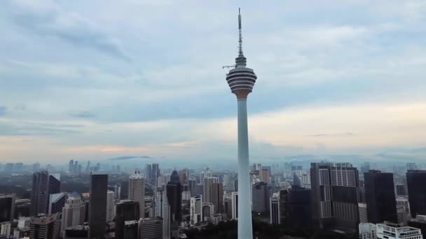 메나라 쿠알라룸푸르 마천루에서 말레이시아 — 비디오