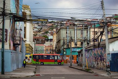 Şehir manzarası Valparaiso Şili 'nin eski mimarisinin detayları