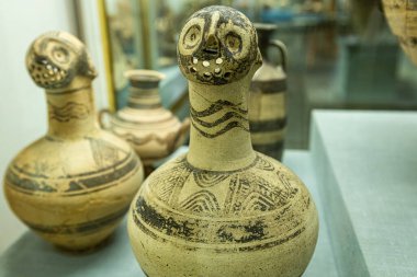 Kıbrıs Müzesi 'nde antik kil atıcıları ve gemiler koleksiyonu