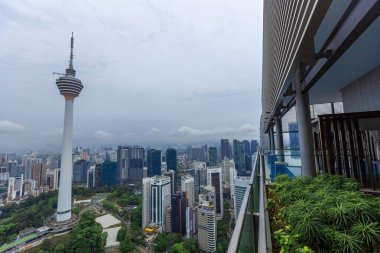 Gökdelen Malezya 'dan Menara Kuala Lumpur görünümü