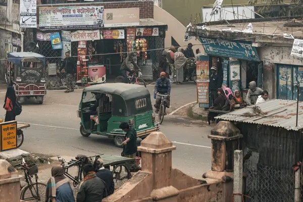 stock image Street vendors and traffic on the road in Puthia Bangladesh