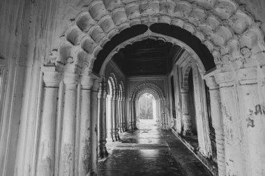 Puthia Bangladeş 'teki antik Puthia Tapınağı Kompleksi Shiva Tapınağı' nın detayları