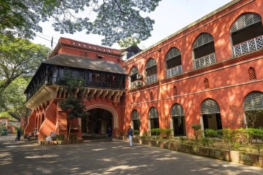 Chittagong merkez tren istasyonu ve demiryolu müzesi Bagladesh 'teki sömürge mimarisi