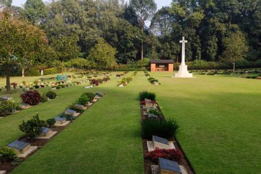 Chittagong Savaş Mezarlığı ve Chittagong Bangladeş 'e park