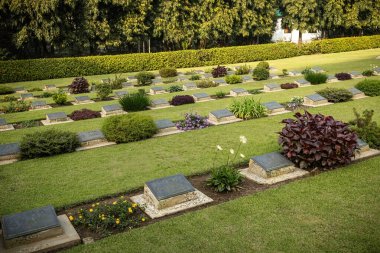 Chittagong Savaş Mezarlığı ve Chittagong Bangladeş 'e park