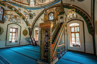 Jashar Paşa Camii 'nin Priştine' deki iç kısımları Kosova