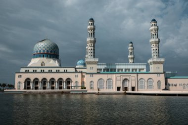 Sabah Malezya 'da Kota Kinabalu Şehir Camii