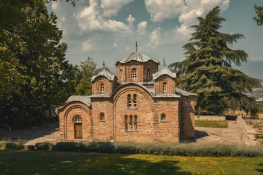 Üsküp Kuzey Makedonya yakınlarındaki Saint Pantelejmon manastırının inşası