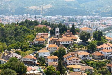 Ohri 'nin Ohri Kuzey Makedonya' daki Samoil Kalesinden Ohri 'nin eski kentinin hava manzarası