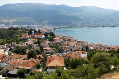 Ohri 'nin Ohri Kuzey Makedonya' daki Samoil Kalesinden Ohri 'nin eski kentinin hava manzarası