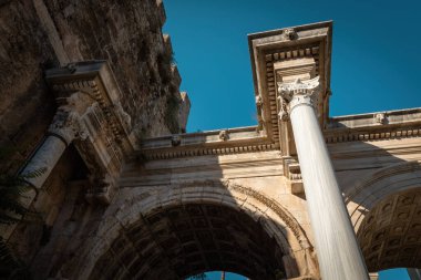 Eski Antalya Türkiye 'nin girişindeki Hadrian Kapısı