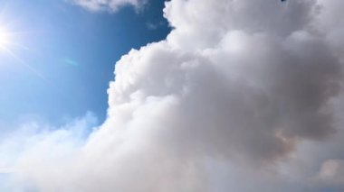 Bromo Volkanı 'ndan yükselen duman, Bromo Dağı püskürmesi Java Adası Endonezya