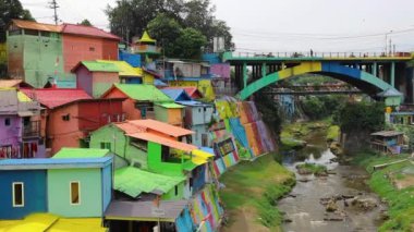 Malang Kampung 'daki Gökkuşağı Köyü Warna-Warni Jodipan Malang, Endonezya