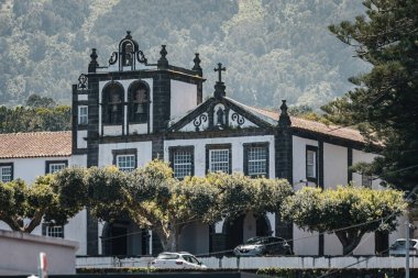 Pousada do Pico Gençlik Pansiyonu Portekiz 'deki Pico Adası Azores' deki eski manastır binasında yapıldı.