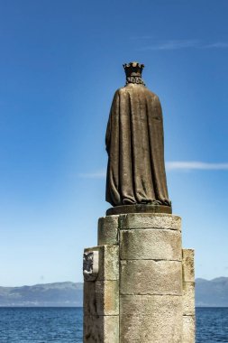 Portekiz 'in Pico Adası Azores limanındaki seyir koruyucusu anıtı.