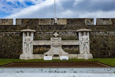 Ponta Delgada Azores Portekiz 'deki Fuerte de San Blas' ın dışında.