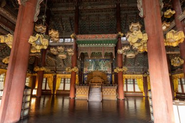 Deoksugung Sarayı 'nın iç mimarisi. Güney Kore' de geleneksel saray mimarisi.