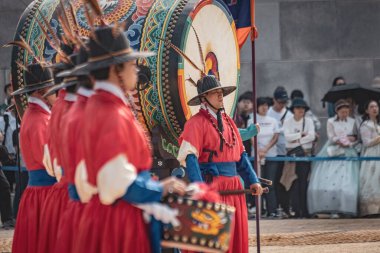 Changing of the guard ceremony in Gyeongbokgung Palace Seoul South Korea clipart