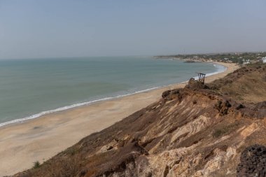 Uçurum Atlantik Okyanusu Senegal 'inden Popenguine Doğa Koruma Alanı' nın havadan görünüşü