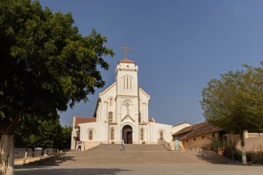 Notre Dame de la Deivrande Bazilika Popenguine Senegal Cephesi