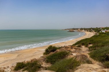 Uçurum Atlantik Okyanusu Senegal 'inden Popenguine Doğa Koruma Alanı' nın havadan görünüşü
