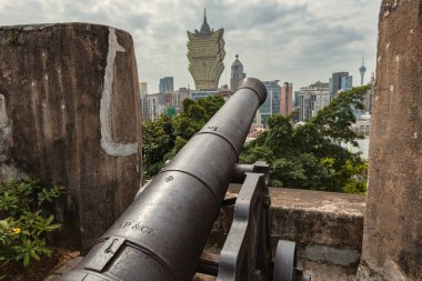 Monte Fort Hill 'deki eski top, Portekizliler tarafından Macau şehrinde inşa edilen eski kale.