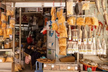 Macau 'daki kuru balıkçı dükkanında.