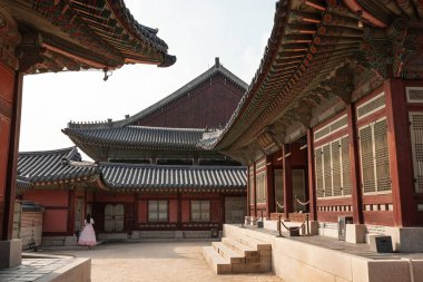 Güney Kore 'deki Gyeongbokgung Sarayı' nda geleneksel Kore evi detayları.