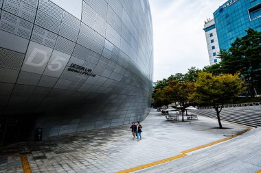 Dongdaemun Tasarım Plaza Seul Güney Kore 'de Zaha Hadid' in mimarı.