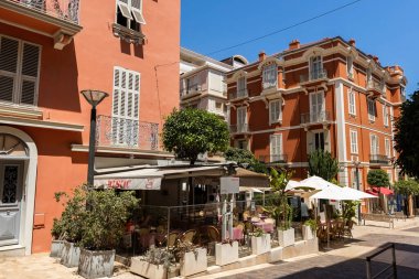 Monte Carlo 'daki lüks bir evde geleneksel eski mimari.