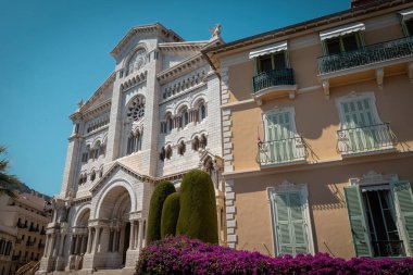 Monte Carlo 'daki lüks bir evde geleneksel eski mimari.