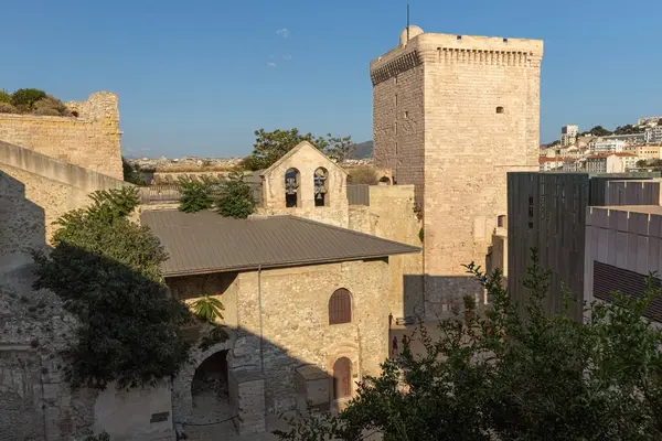 Saint-Jean Kalesi 'nin detayları, Marsilya' daki takviye, 1660 'da Louis tarafından Eski Liman' ın girişinde inşa edildi..