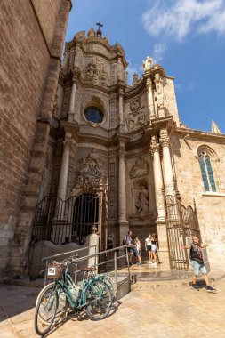 Valencia Katedrali ve El Miguelete çan kulesi Valencia, İspanya 'nın kalbinde tarihi bir mimari başyapıt.