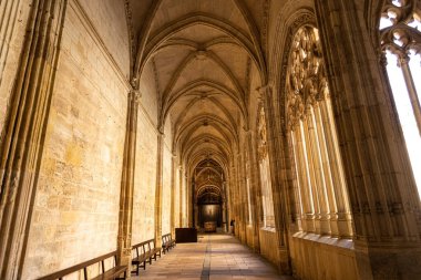 İspanya 'nın Segovia şehrinde yer alan Roma Katolik katedrali Aziz Fructus Katedrali' nin Katedrali