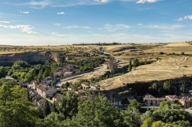 Segovia yakınlarındaki güzel vadi Alcazar İspanya 'sından