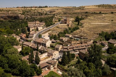 Segovia yakınlarındaki güzel vadi Alcazar İspanya 'sından