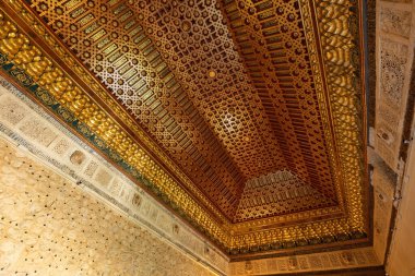 İspanya, Segovia 'daki Alcazar' ın içinde çok güzel bir tavan.