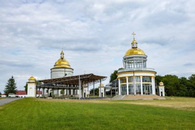 Ukrayna 'daki İvano-Frankivska oblast' taki Goshiv Manastırı