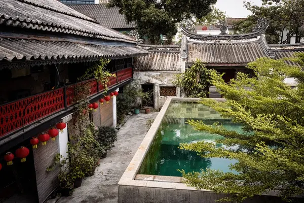 BANGKOK, THAILAND - 20 Mart 2025: Bangkok Tayland 'ın tarihi bölgesinde Heng Tai Evi